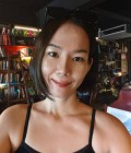 Nipapron Site de rencontre femme thai Thaïlande rencontres célibataires 33 ans